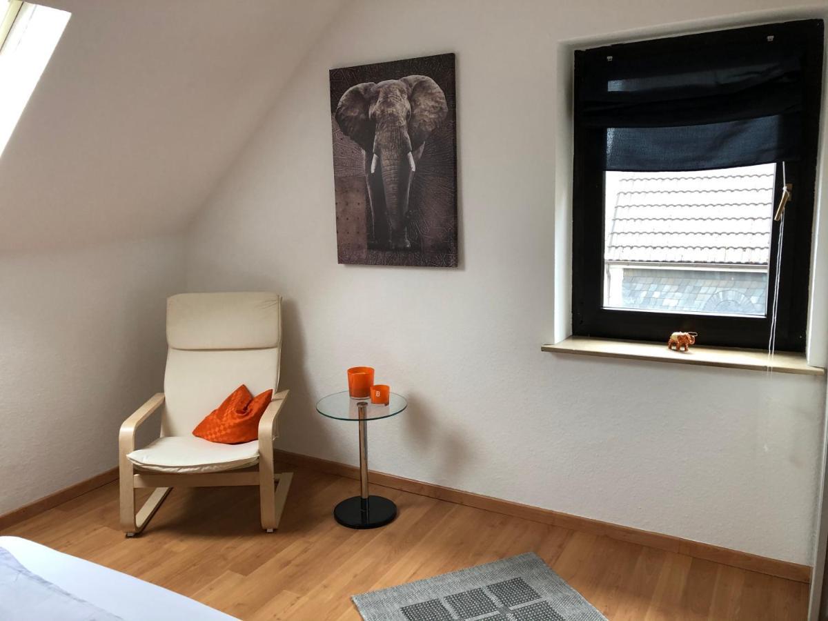 Kerstin Rossbacher * Solingen
